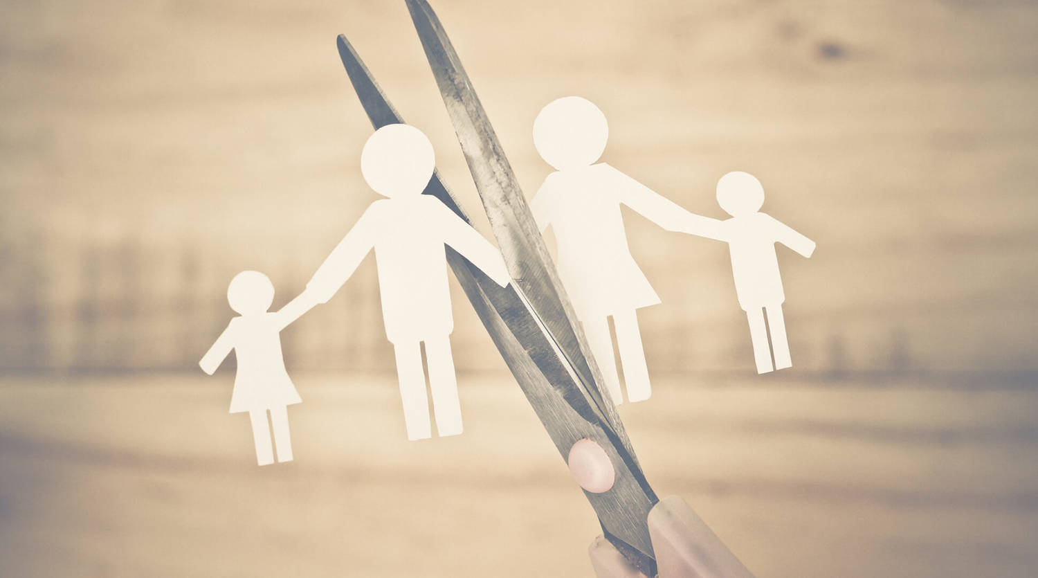 Yeni Bir Başlangıcın Kıyısındaki Çocuklar: Annem ve Babam Boşanıyor